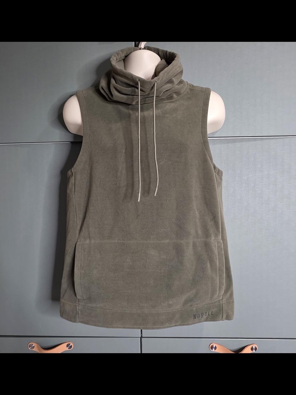 868. NOBULL Men's Performance Fleece Hoodie USA Made Army Green M